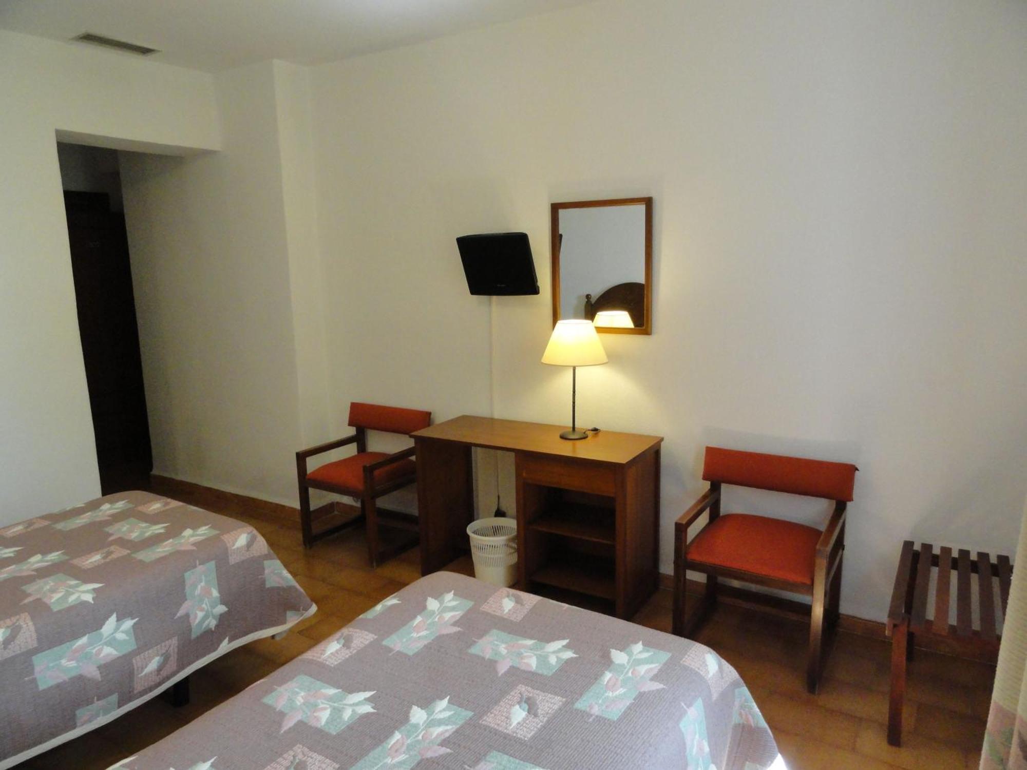 Hotel El Coloso Jerez de la Frontera Exteriör bild